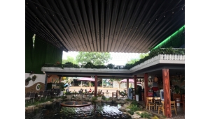 Mái xếp có phù hợp cho quán cà phê?